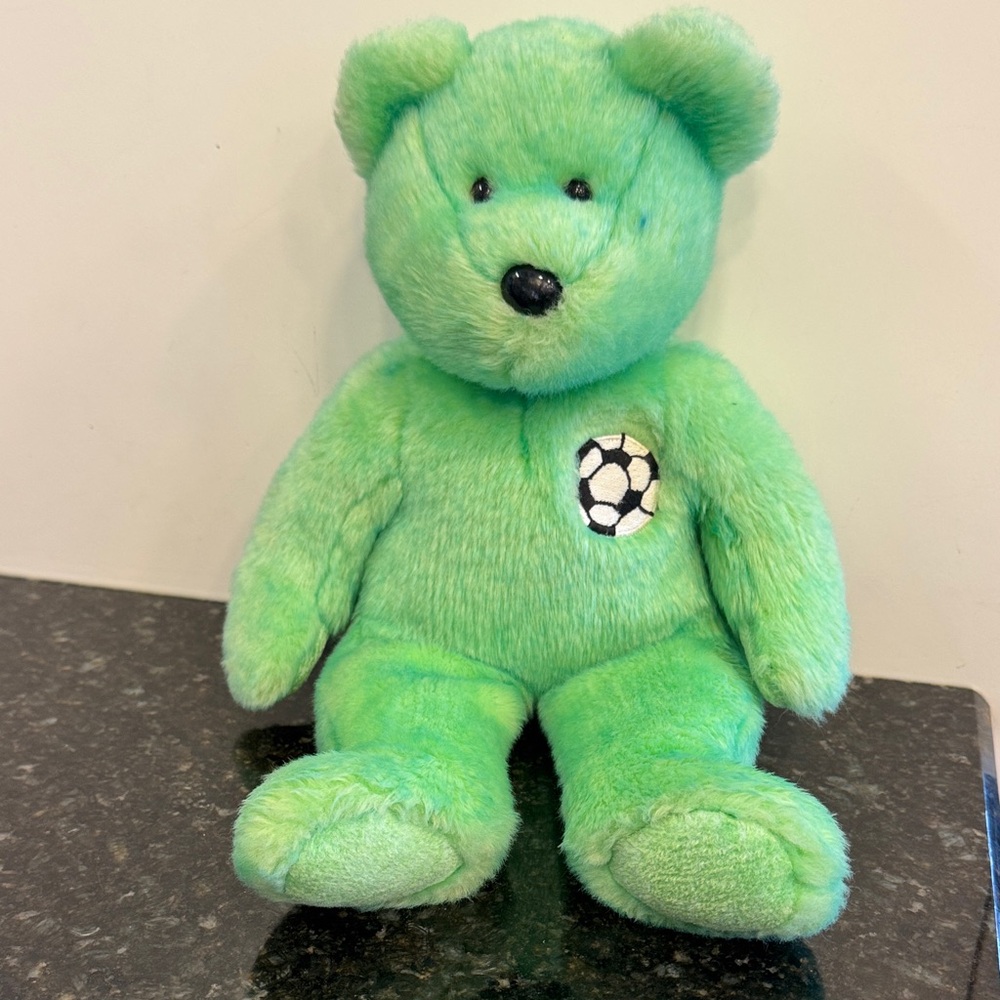 TY Beanie Buddy Kicks - 1999 Retired Soccer Bear. No tags. Size 14”